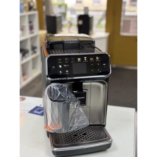 PHILIPS EP5447/90 LATTEGO HASZNÁLT FELÚJÍTOTT AUTOMATA KÁVÉGÉP 12 HÓNAP GARANCIÁVAL